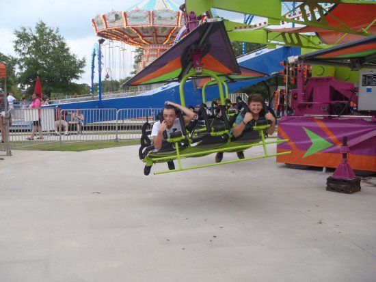 Broadway Amusement Rides